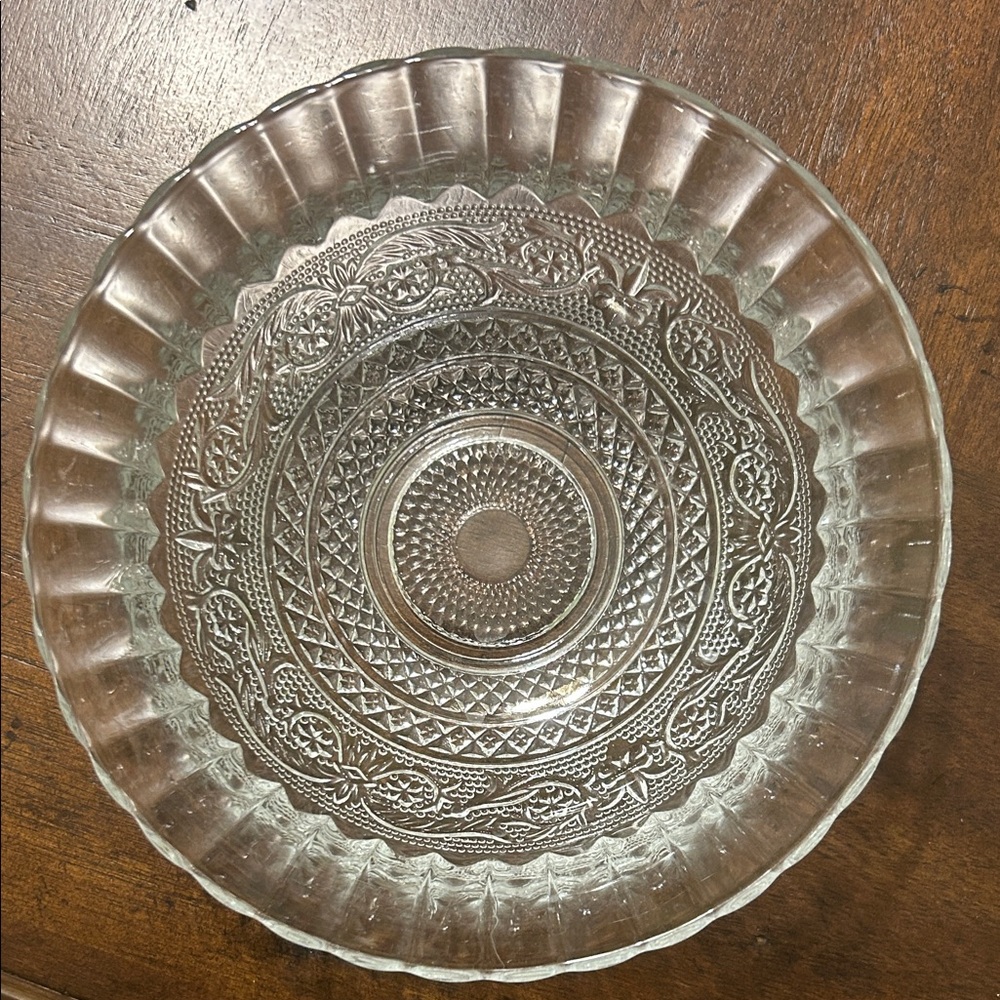 Elegant Clear Glass Serving Bowls